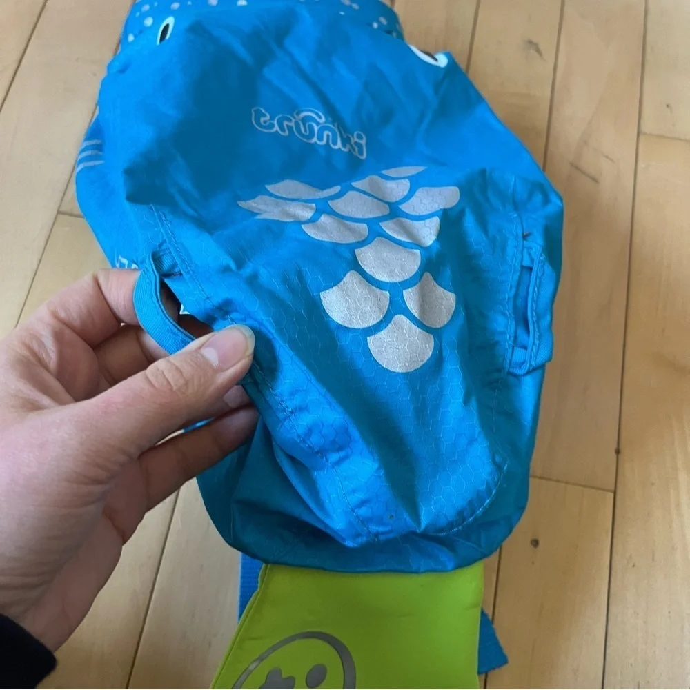 Trunki PaddlePak Kid’s Water-Resistant Backpack Bag Blue Fish Pockets
